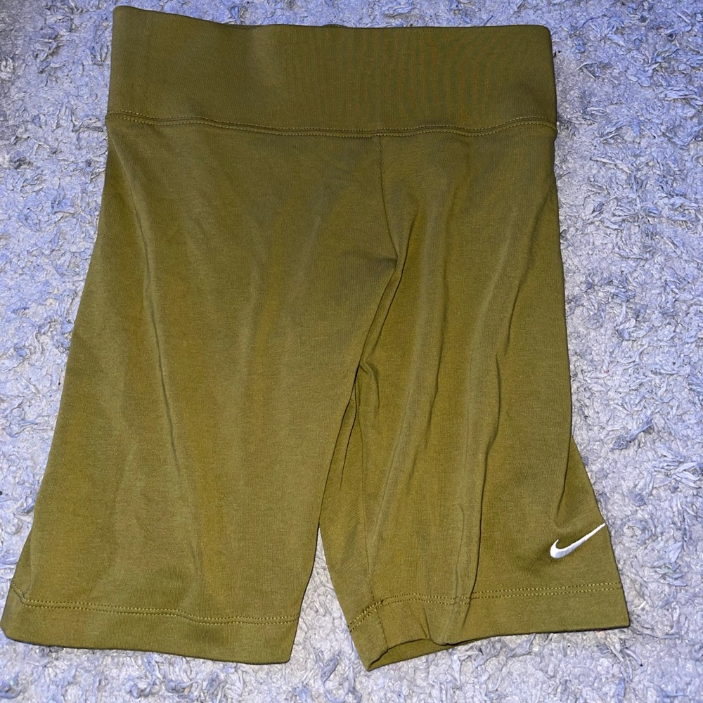 nike biker shorts olive green